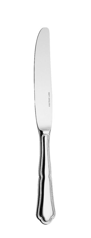 Silbernes Buttermesser auf Weiß.