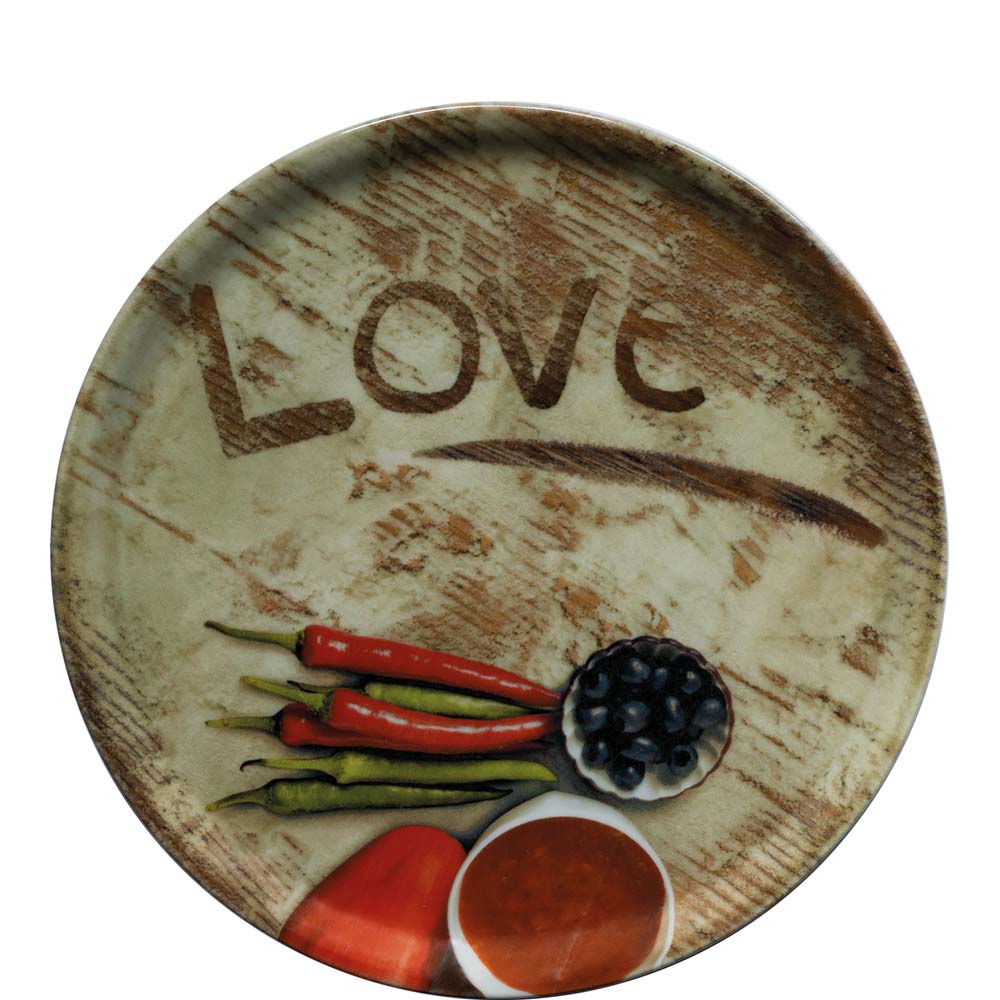 Teller mit "Love" und Zutaten.