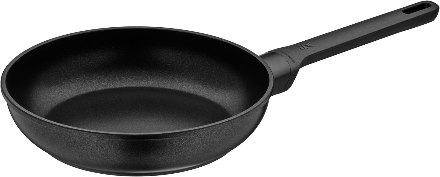 Schwarze Pfanne für Gastronomie.