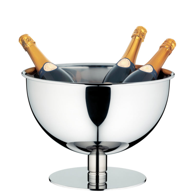 Champagnerflaschen in Kühlbehälter.