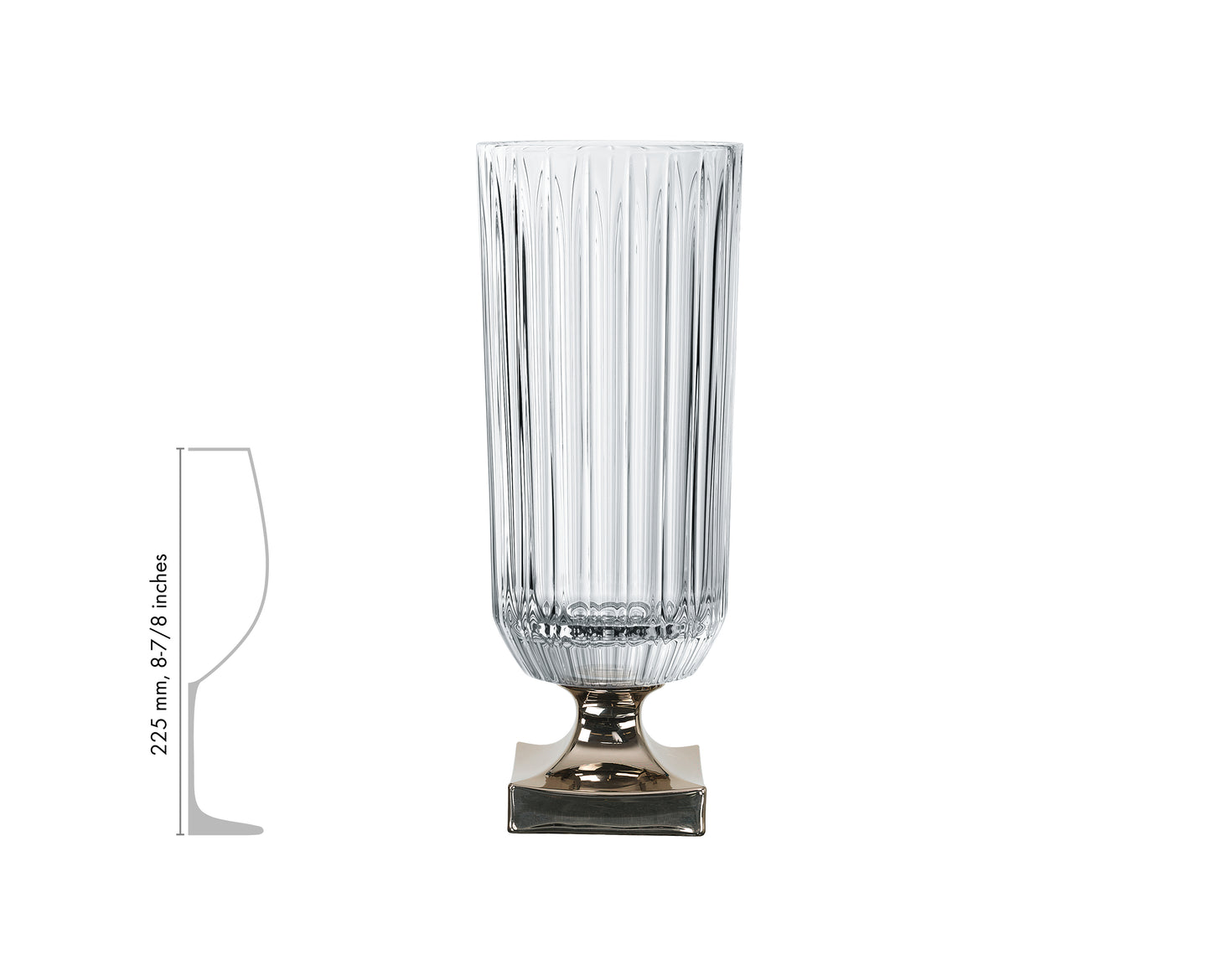 Hohes Glas mit Sockel, Maßangabe.
