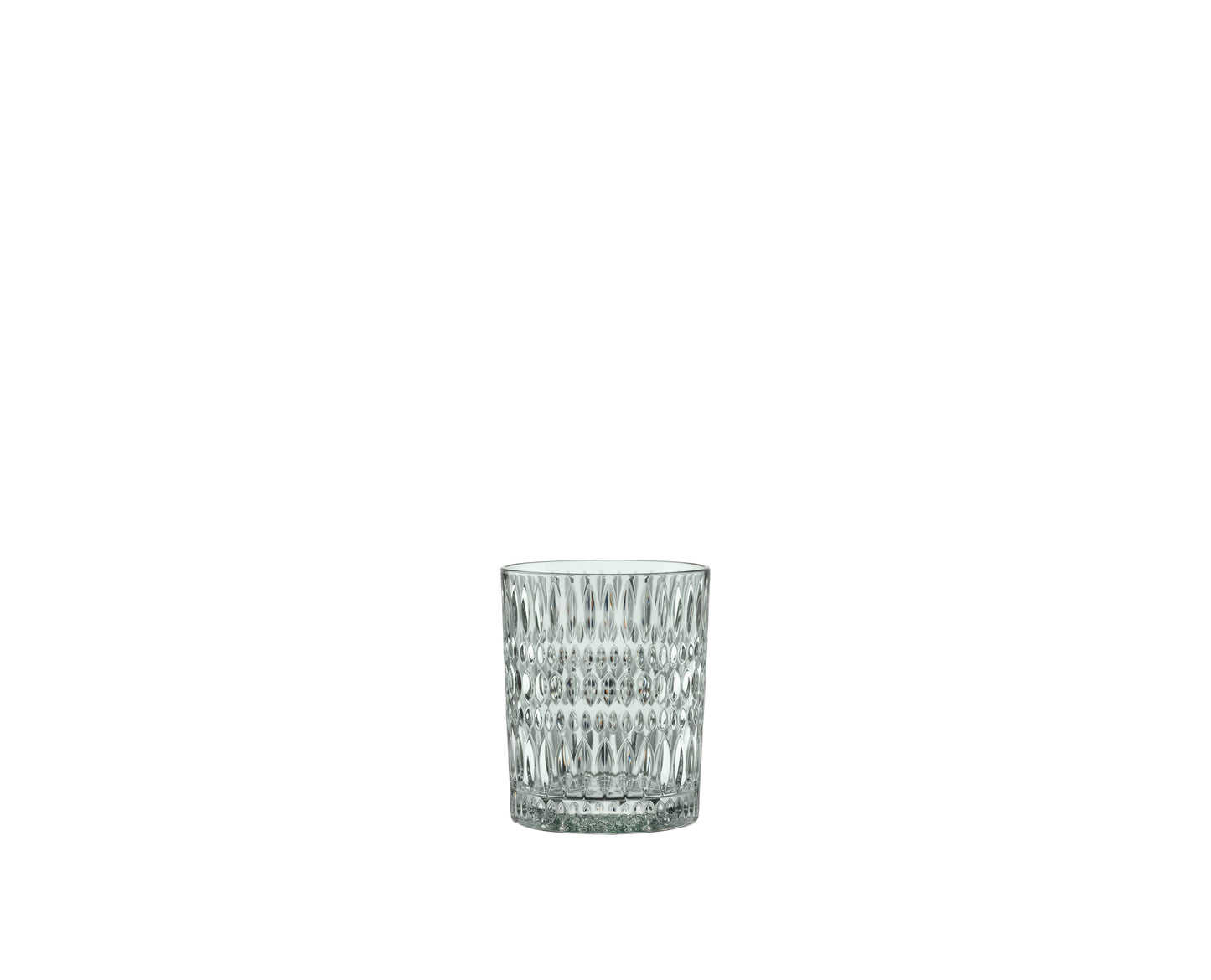 Trinkglas mit strukturiertem Design.
