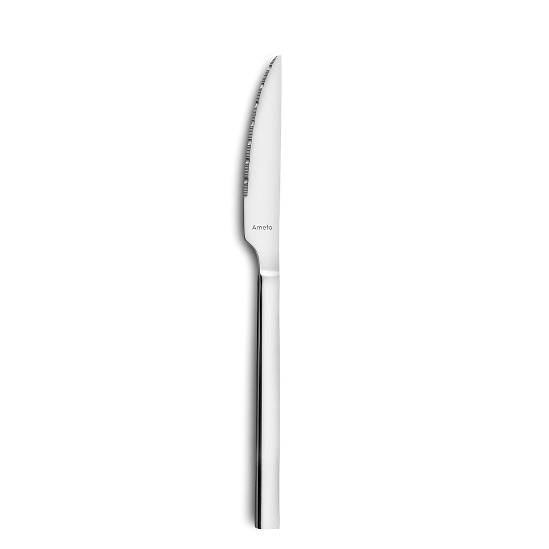 Silbernes Steakmesser mit gezackter Klinge.