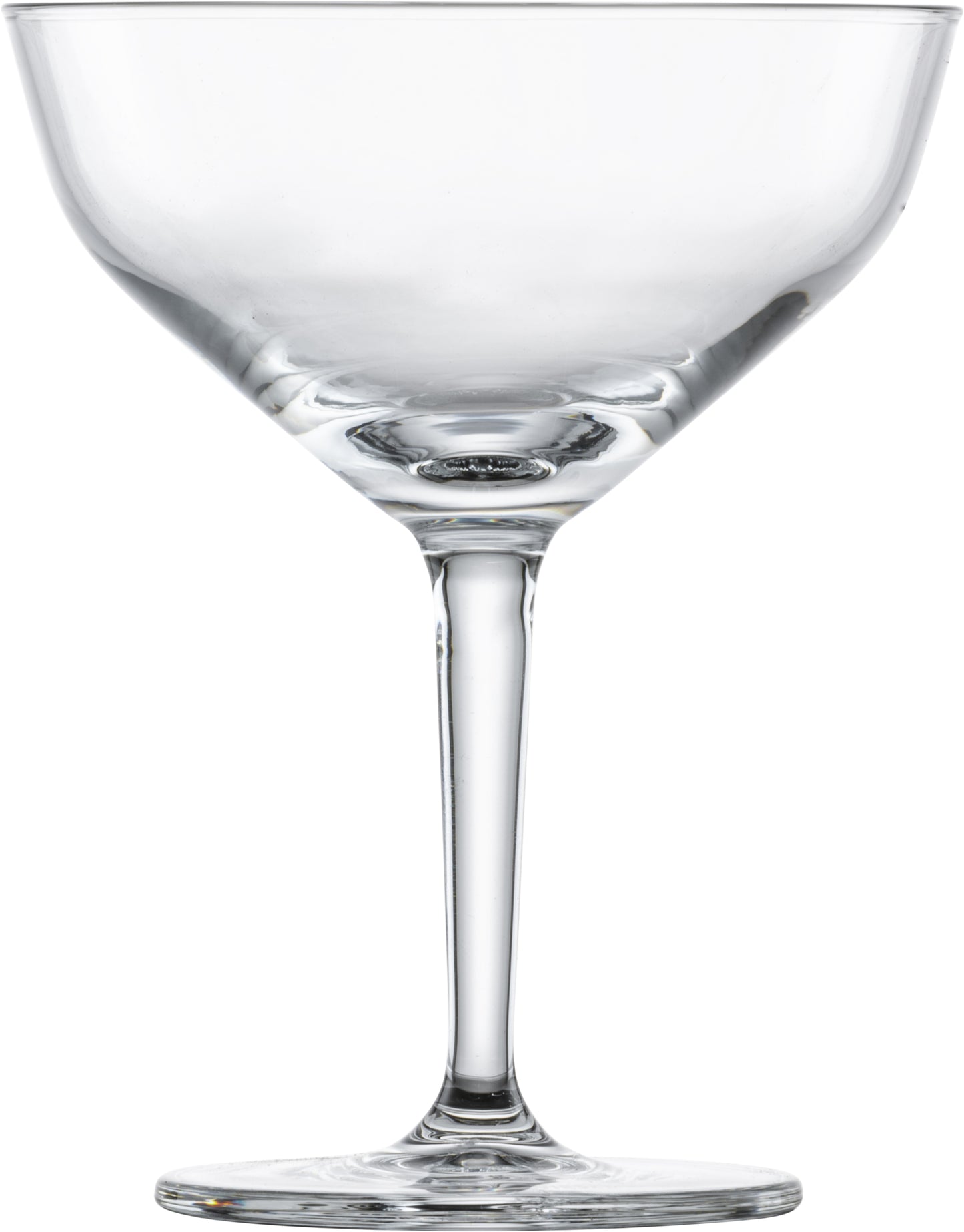 Leeres Cocktailglas auf weißem Hintergrund.