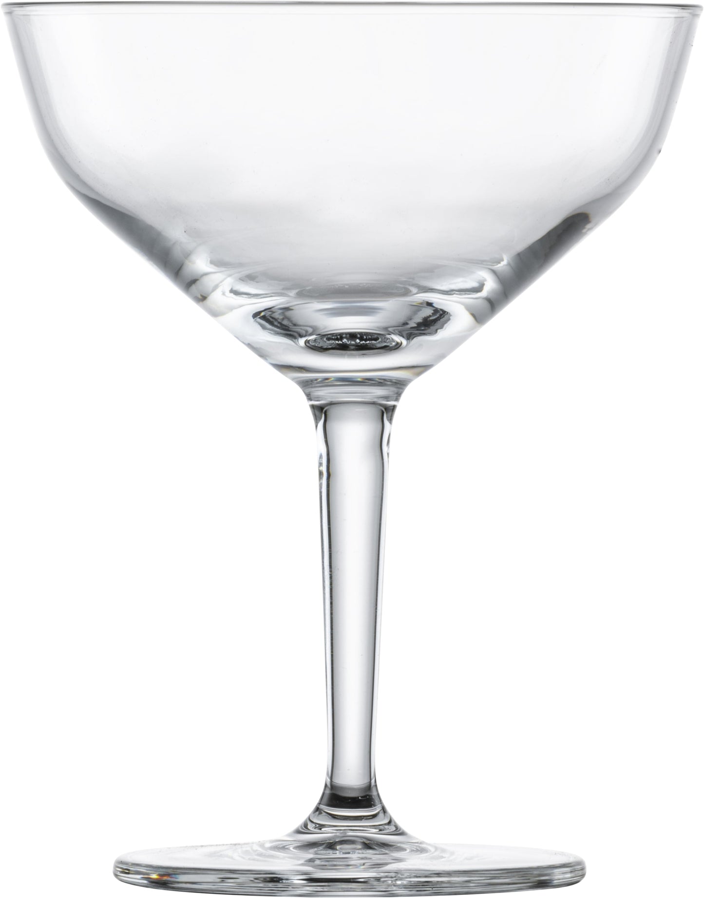 Leeres Cocktailglas auf weißem Hintergrund.