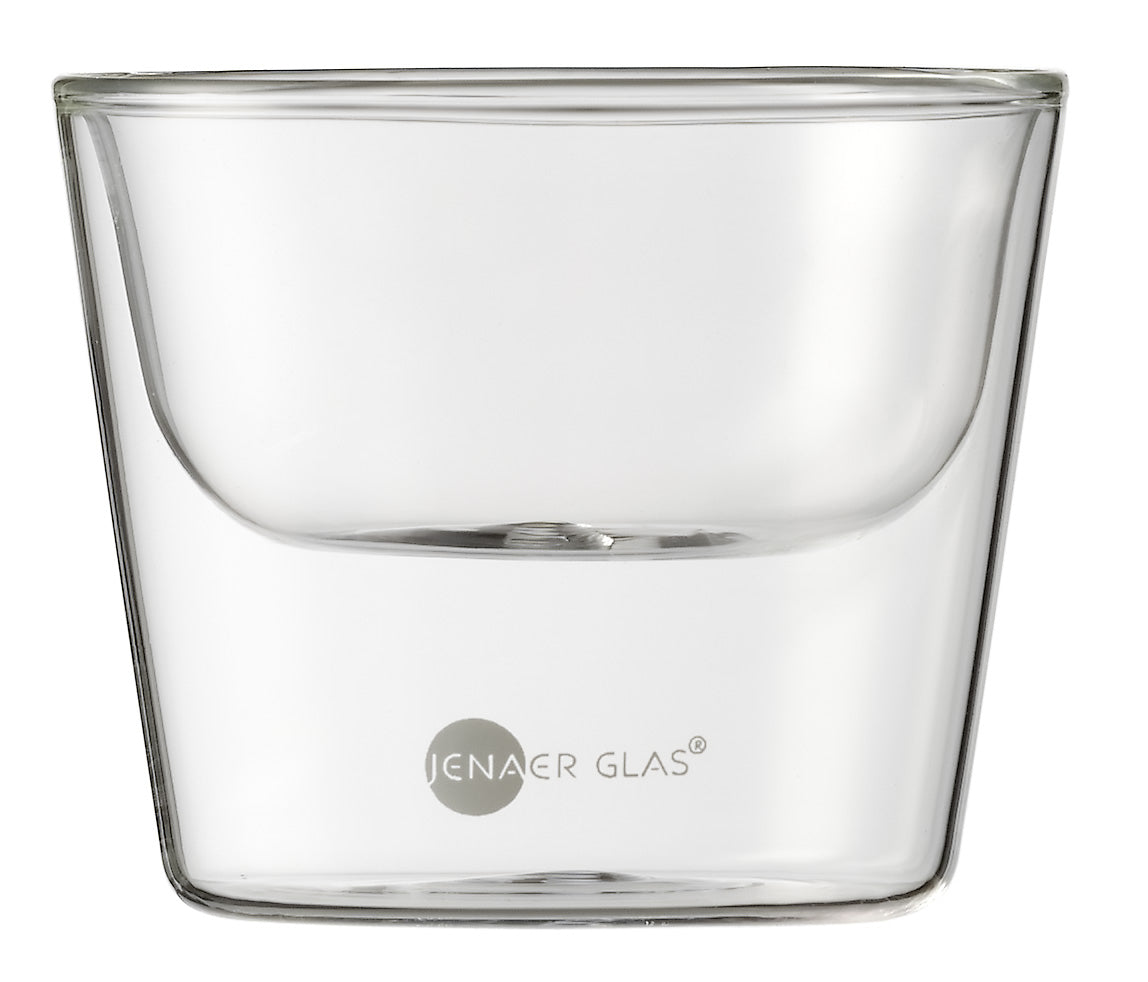 Doppelwandiges Glas mit Logo.