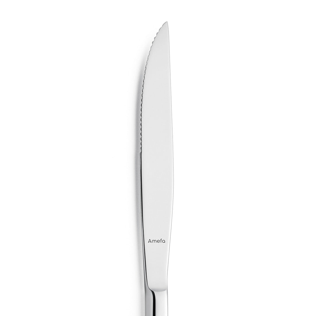 Silbernes Tafelmesser mit gezackter Klinge.