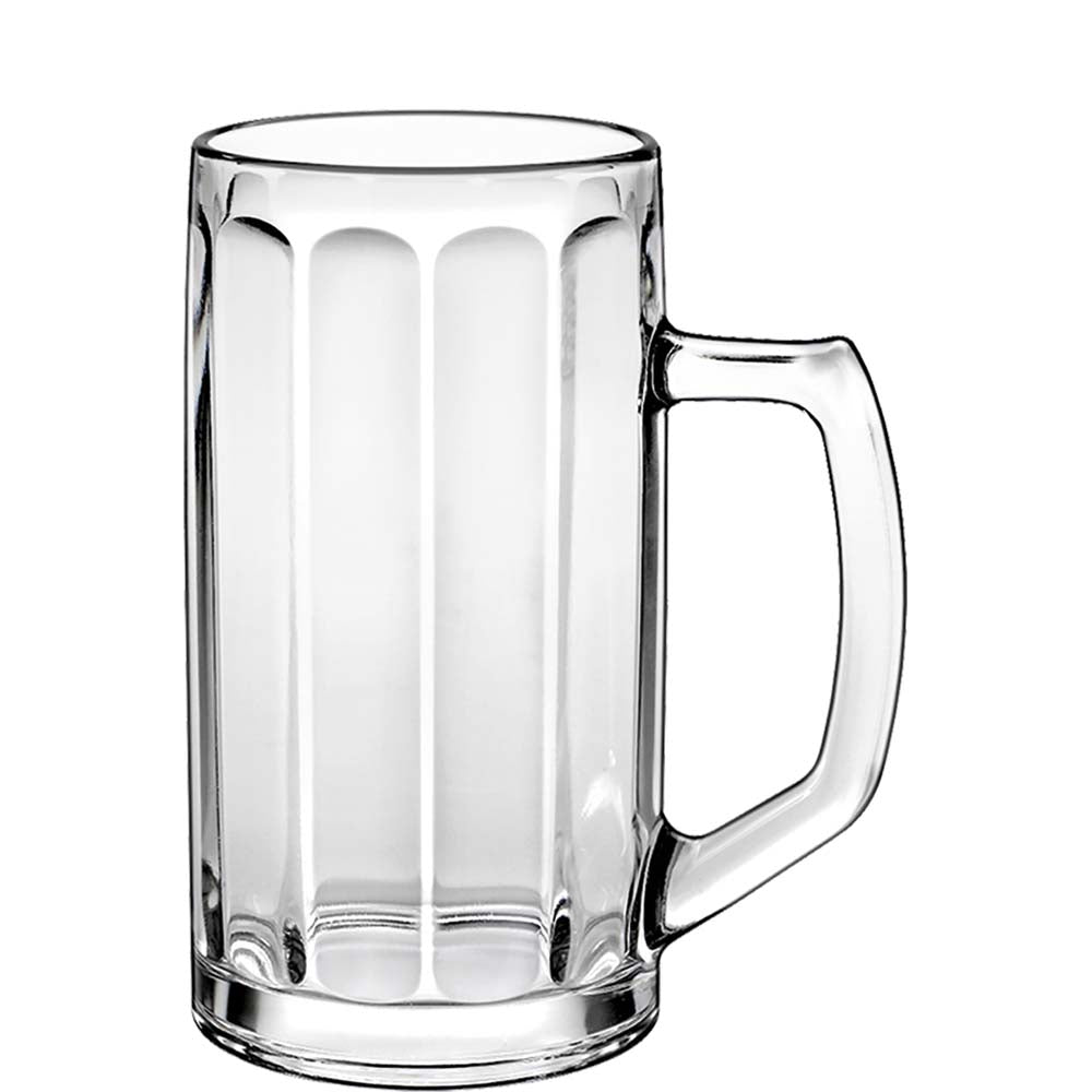 Leeres Bierglas mit Henkel.