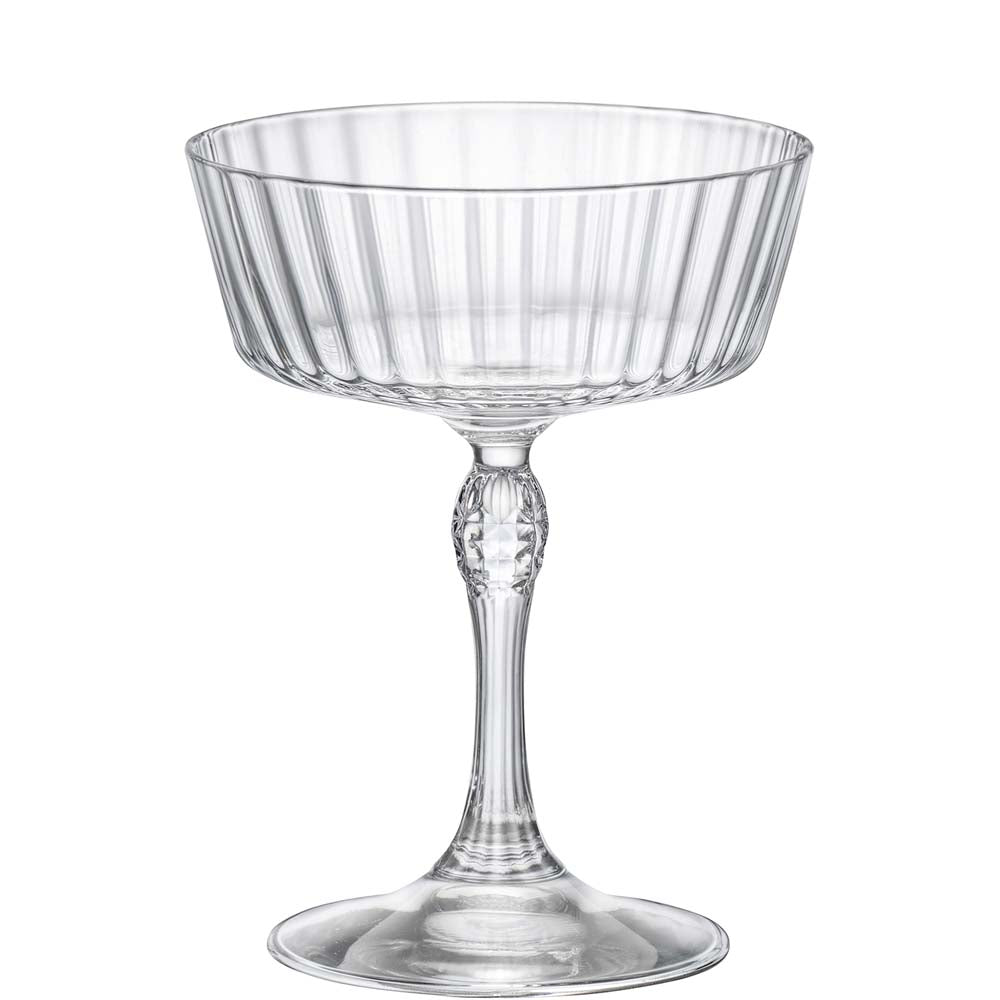 Klares Coupe-Glas mit langem Stiel