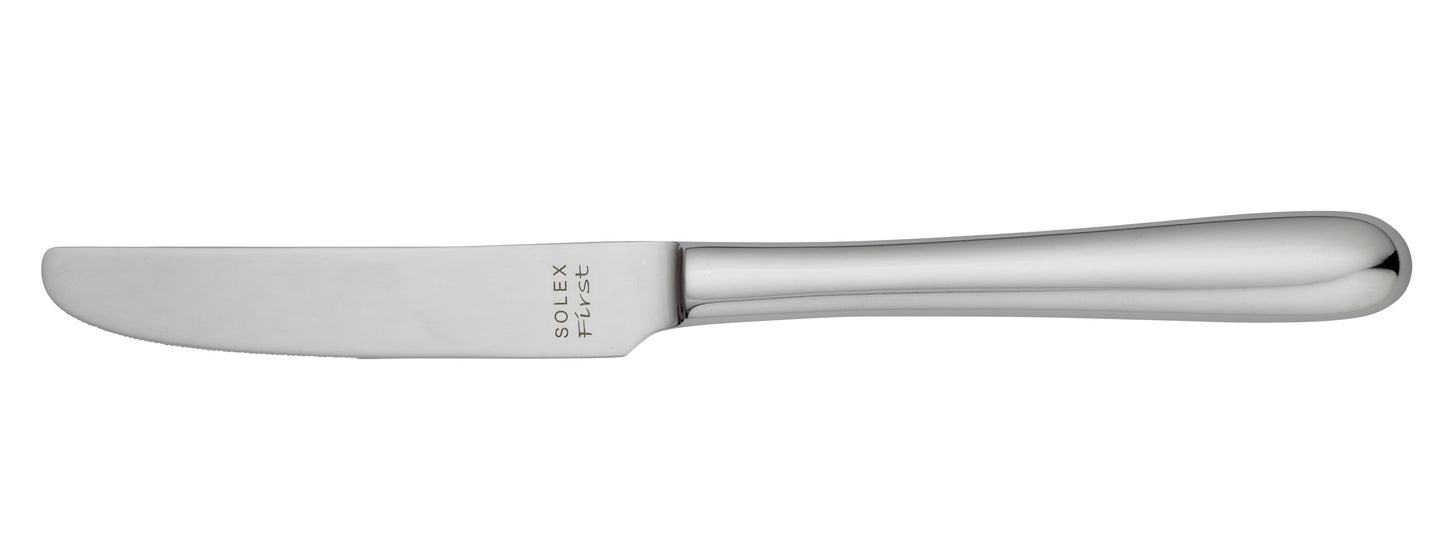 Silbernes Buttermesser mit Gravur.