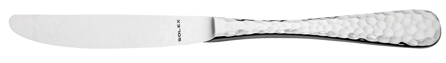 Messer mit gehämmertem Griff.