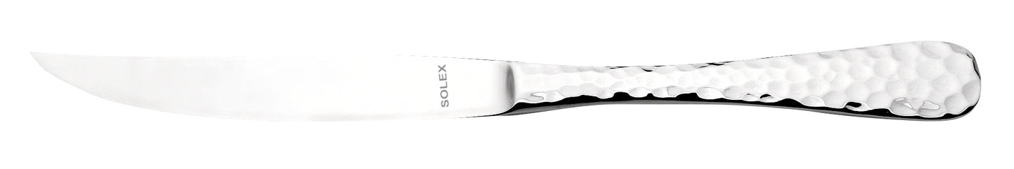 Messer mit gehämmertem Griff.