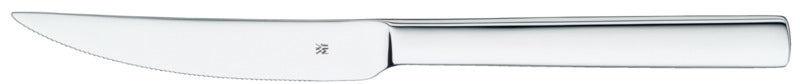Edelstahlmesser für Gastronomiebedarf.