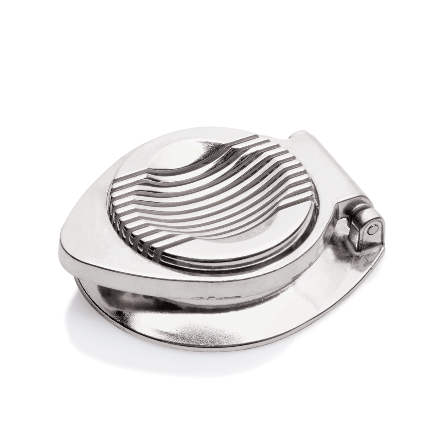 Eierschneider aus Metall, geschlossen.