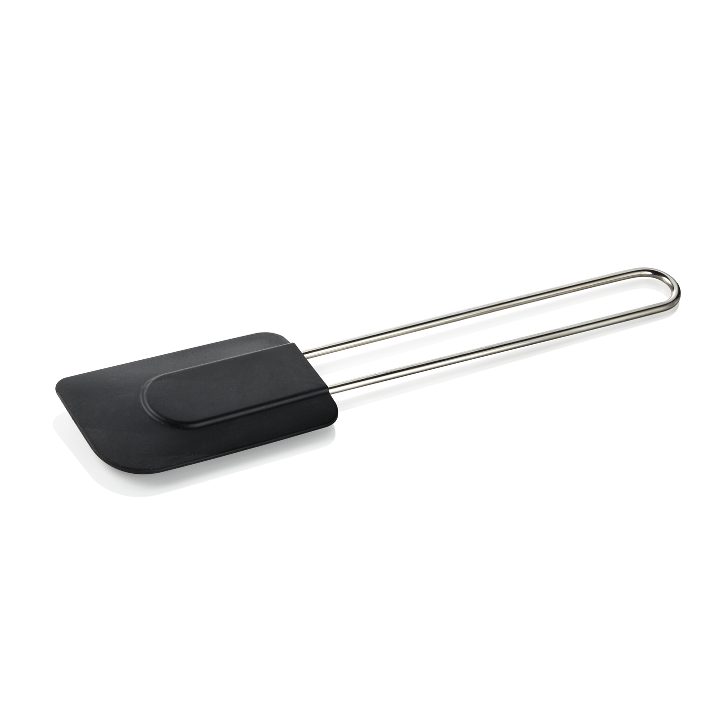 Schwarzer Spatel mit Metallgriff.