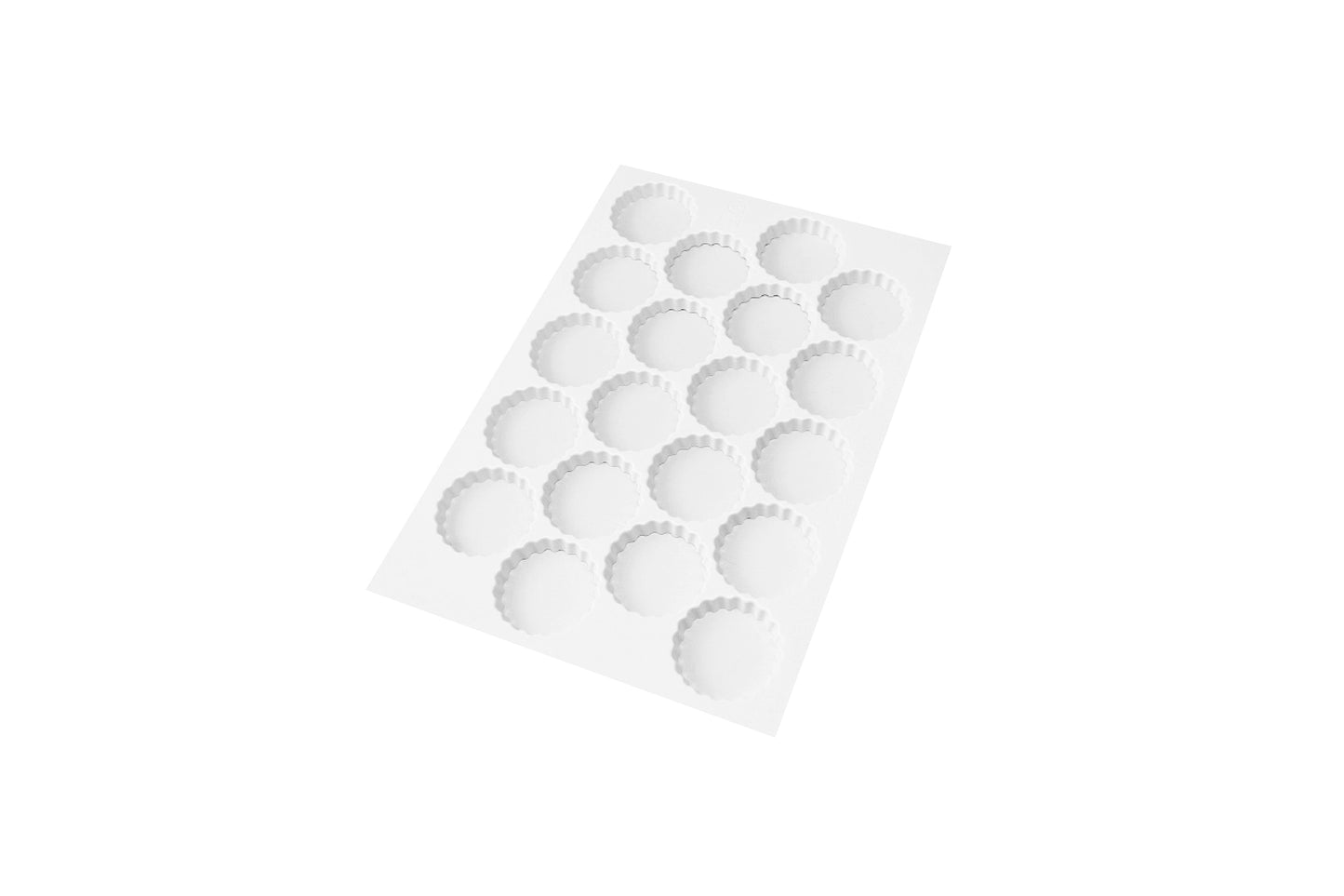 Weißes Backblech mit Mulden.