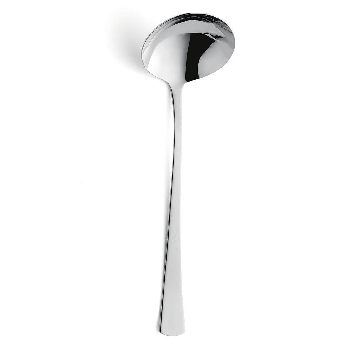 Metalllöffel auf weißem Hintergrund