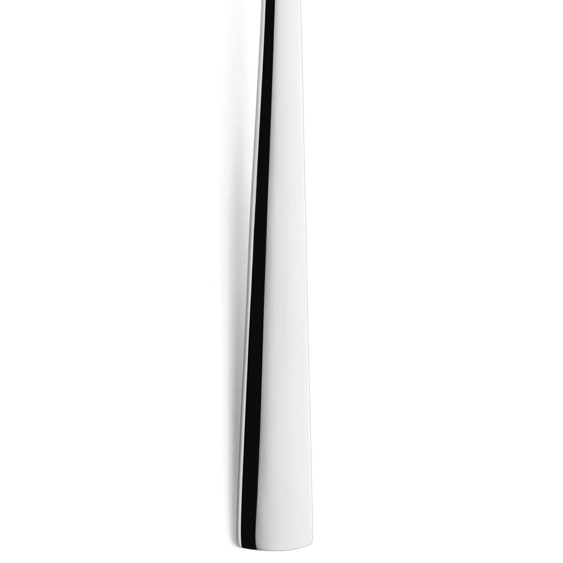 Silberner, glänzender Cocktail-Muddler aus Metall.