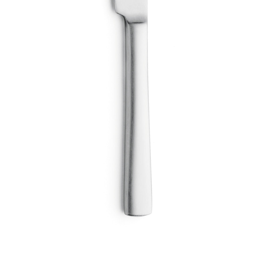 Silbernes Messer auf weißem Hintergrund.
