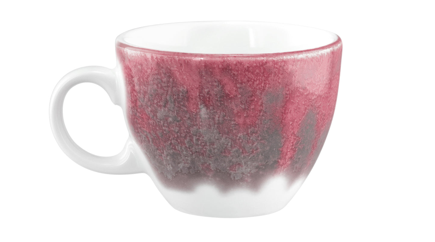 Bunte Kaffeetasse auf weißem Hintergrund