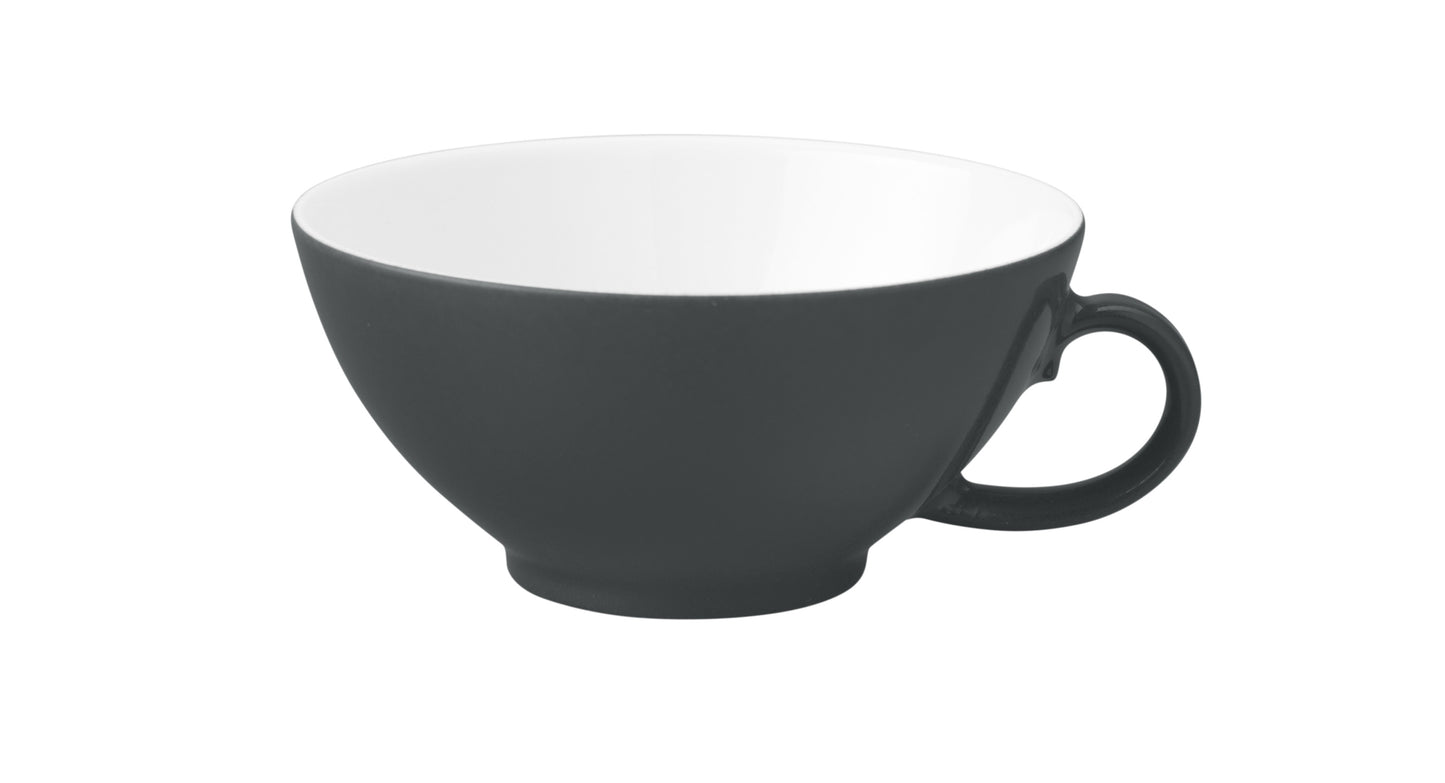 Schwarze Kaffeetasse, B2B Gastronomie