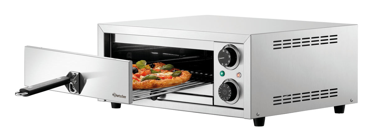 Pizzaofen mit geöffneter Tür.