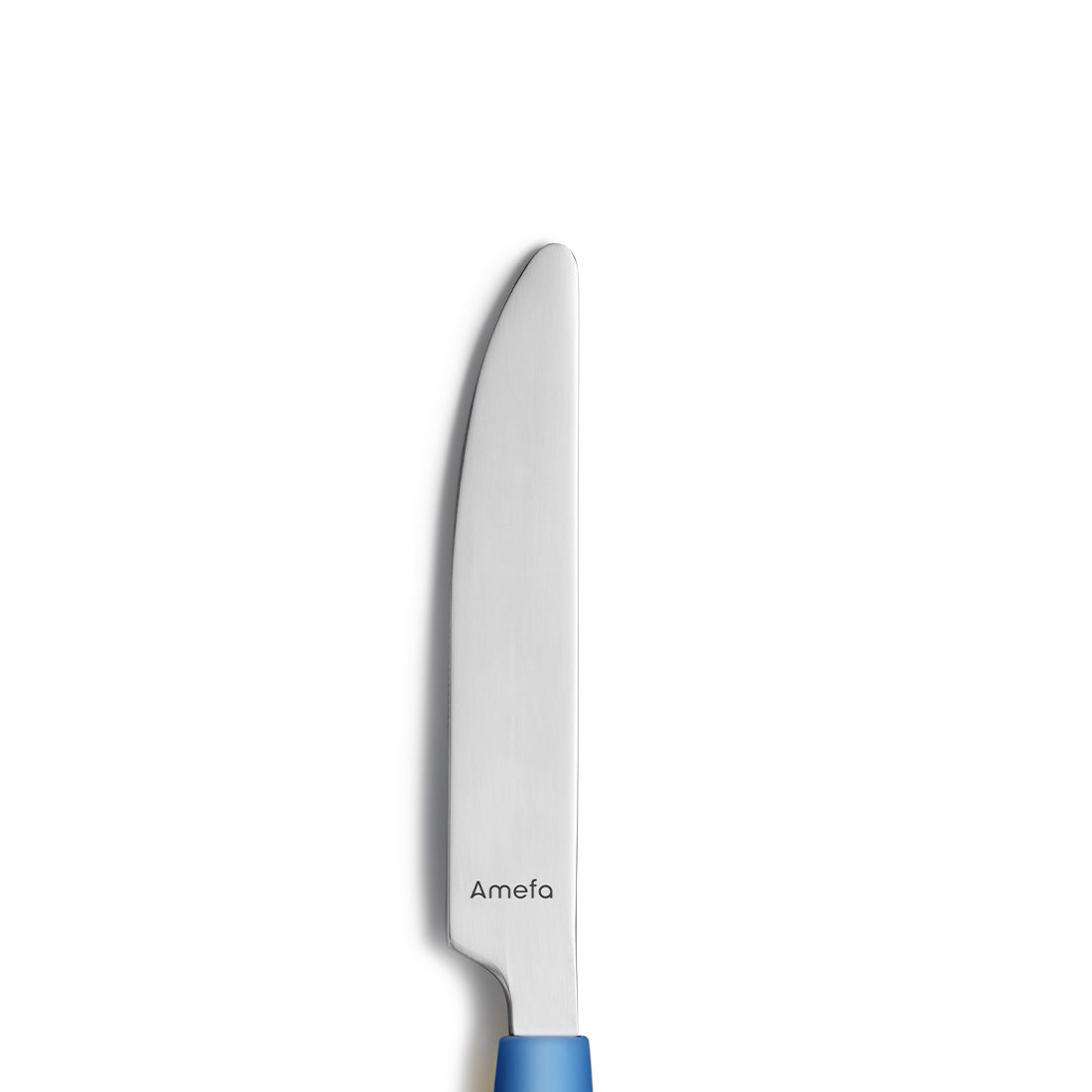 Messer mit blauem Griff auf weißem Hintergrund.