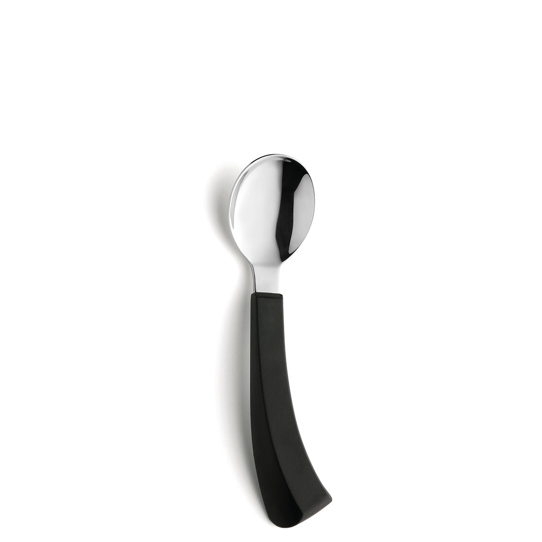Löffel mit ergonomischem Griff auf weißem Hintergrund.