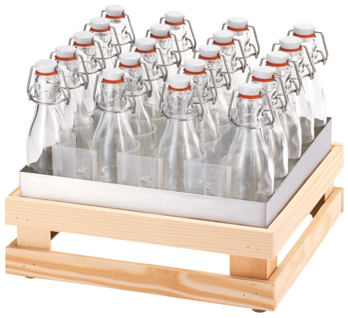 Leere Glasflaschen in Holzkiste