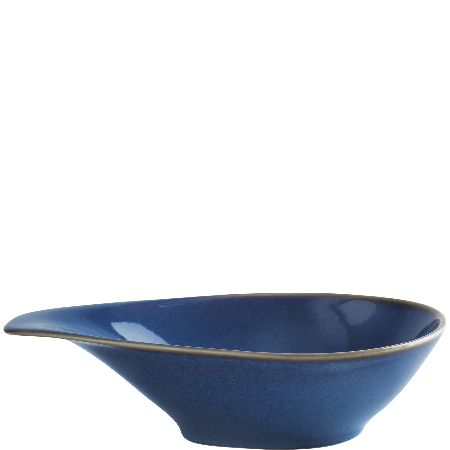 Blaue Schale mit unregelmäßiger Form.