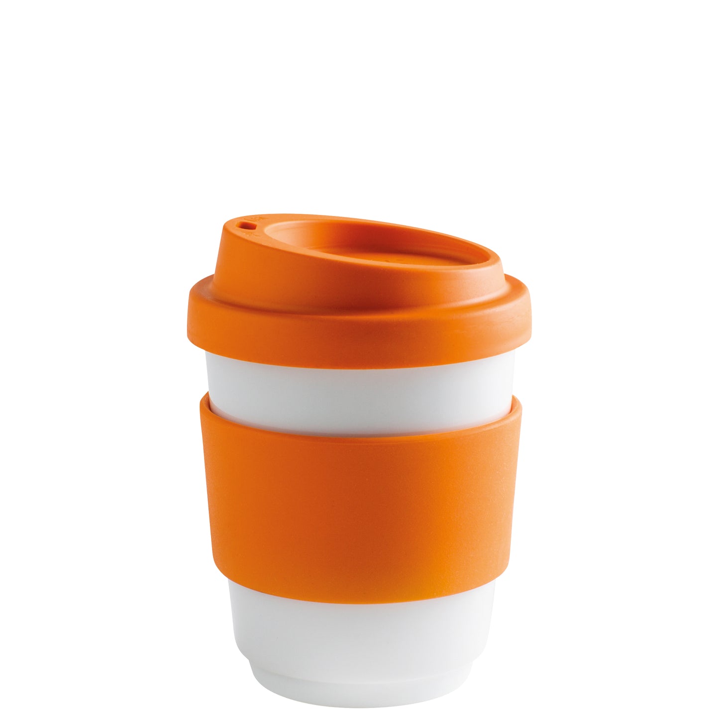 Weißer Becher mit orangem Deckel.