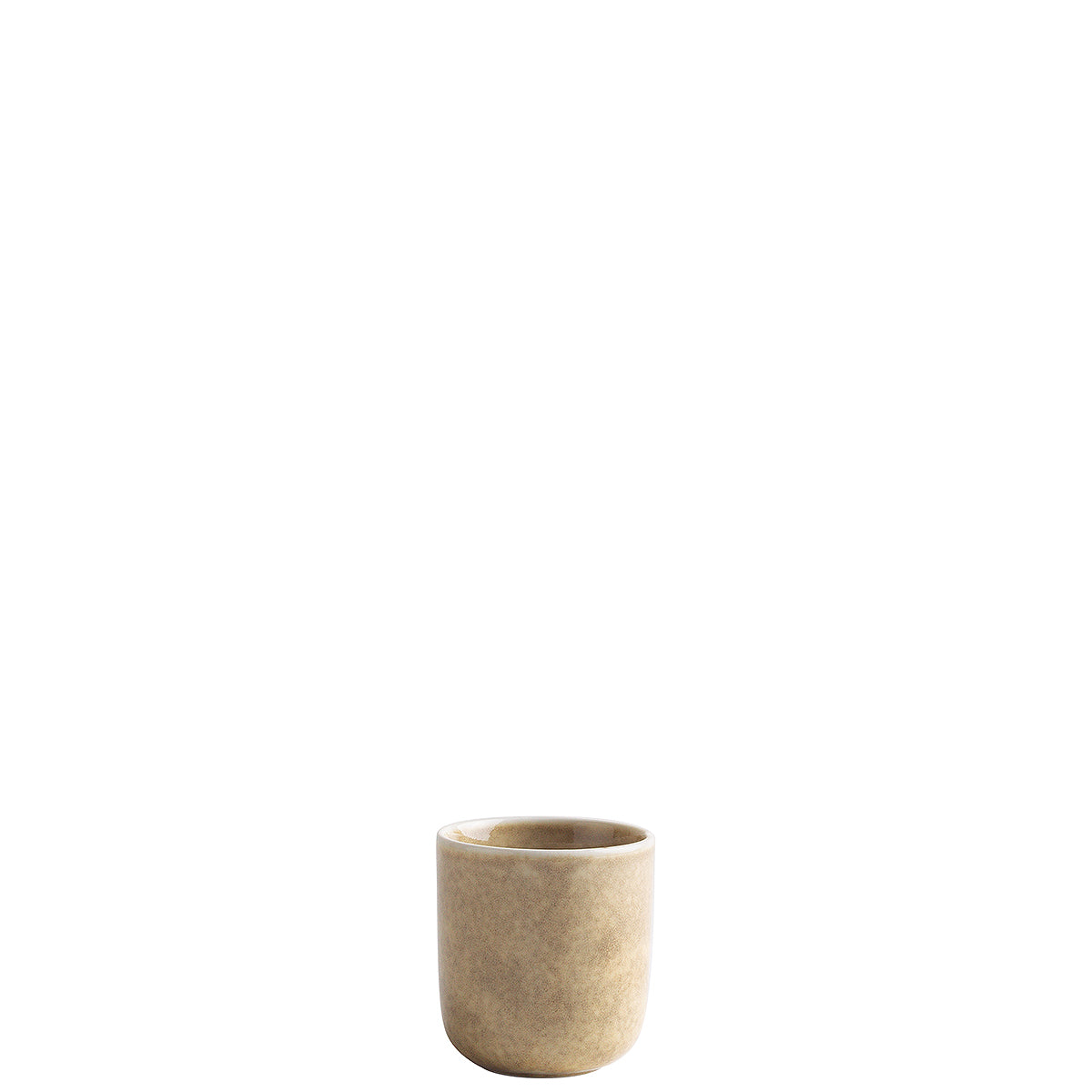 Beige Tasse aus Porzellan.