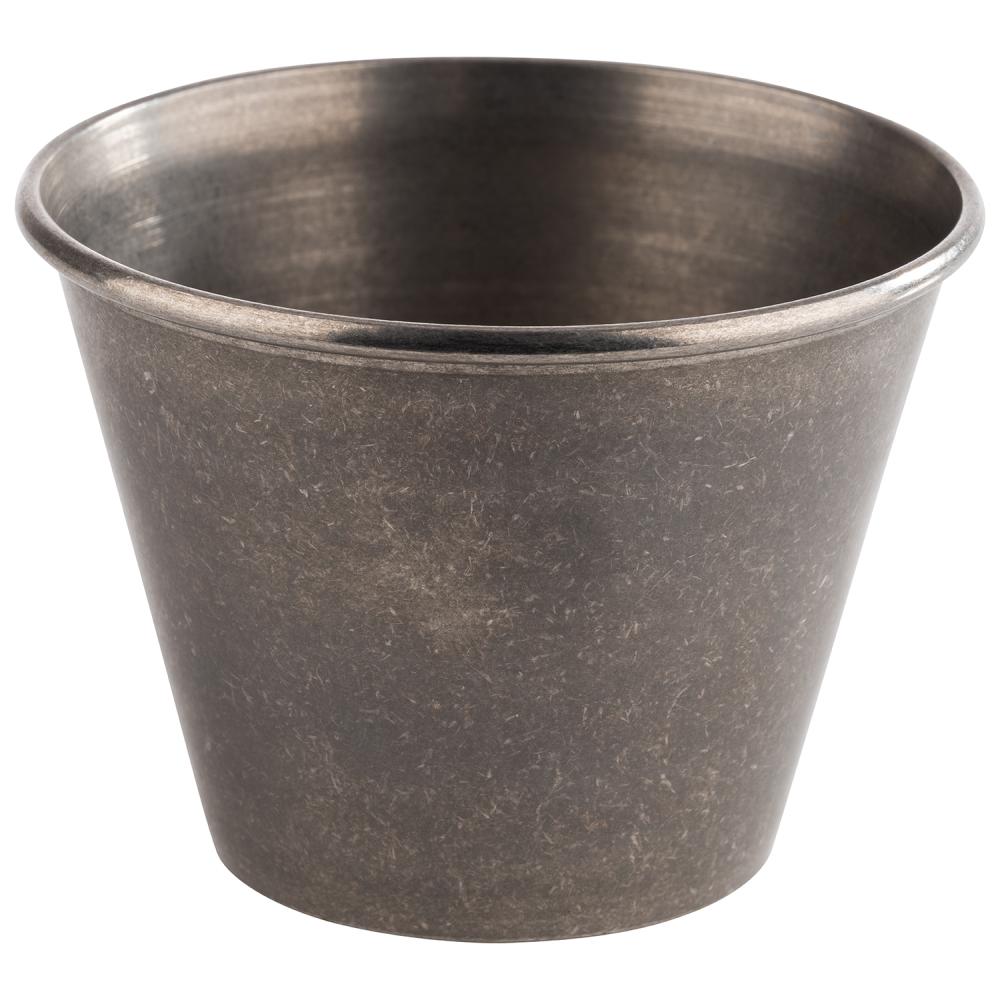 Metallbecher für Gastronomiebedarf.