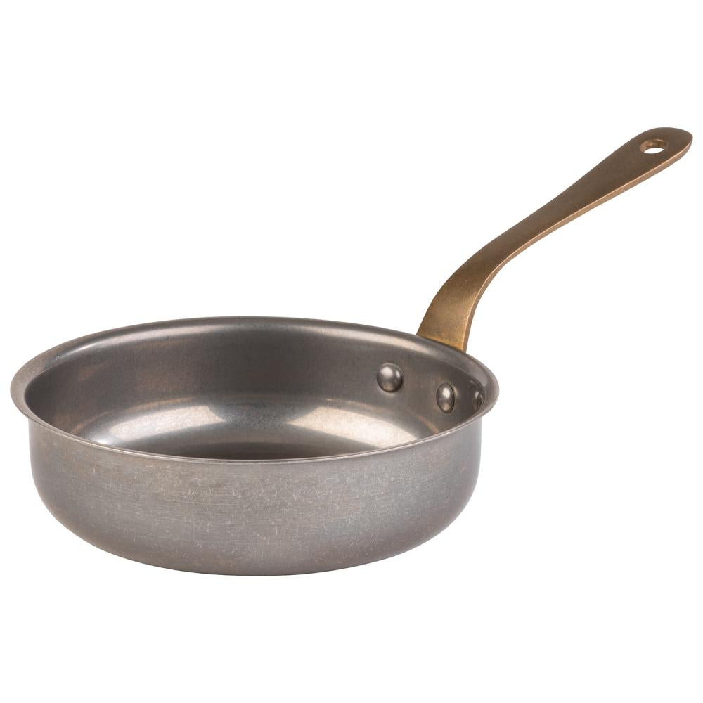 Gusseisenpfanne für Gastronomie.
