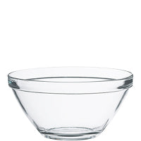 Glas-Schüssel auf weißem Hintergrund.