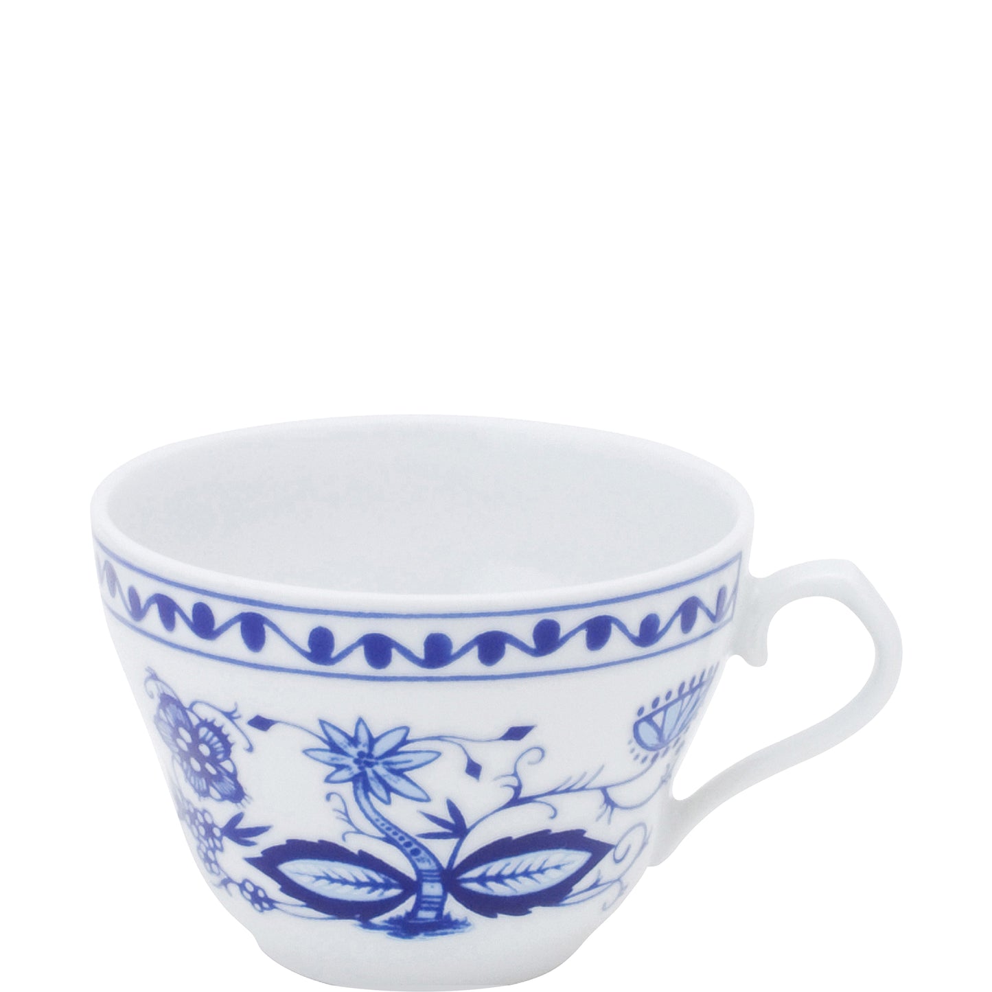 Weiße Tasse mit blauem Muster.