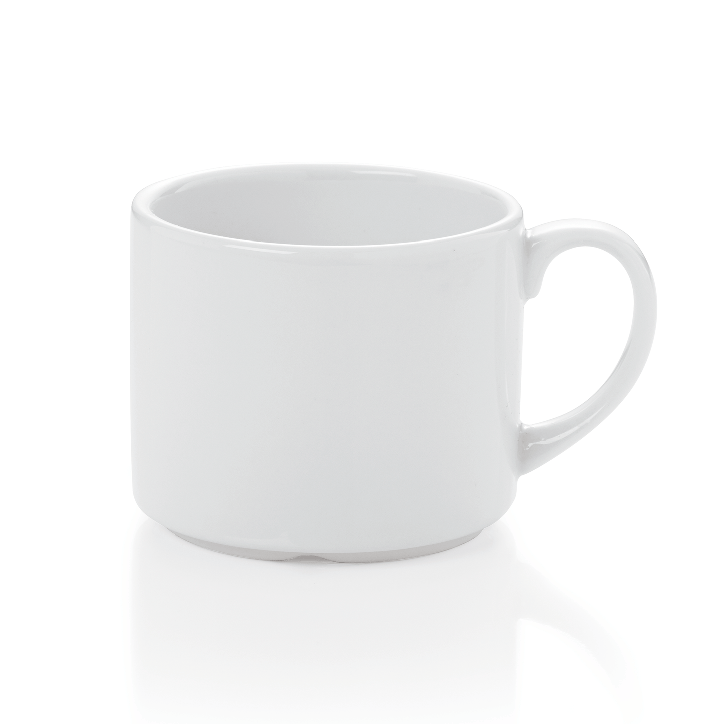 Weiße Tasse auf weißem Hintergrund.
