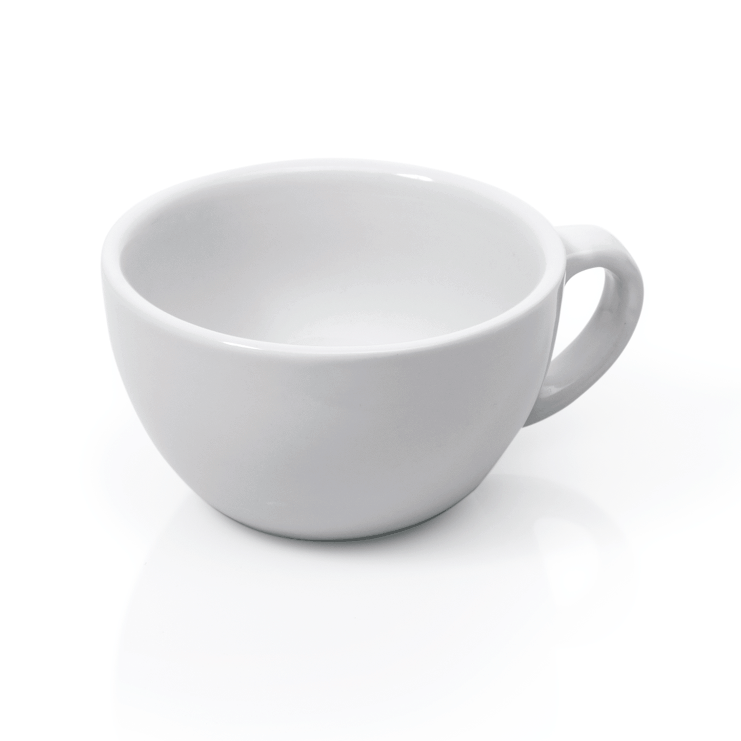 Weiße Tasse auf weißem Hintergrund.