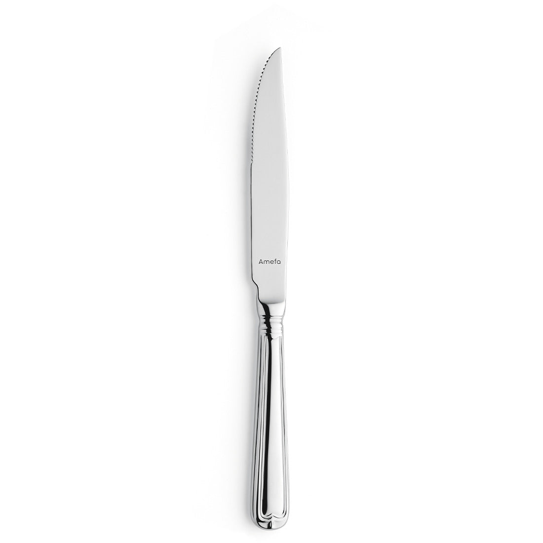 Küchenmesser auf weißem Hintergrund
