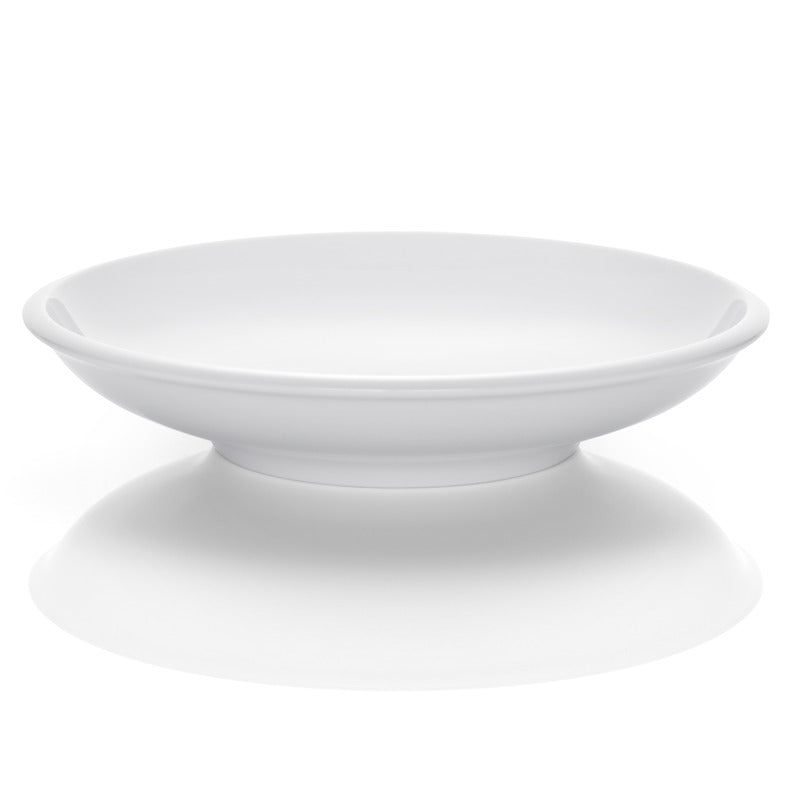 Weißes Serviergeschirr für Gastronomie.