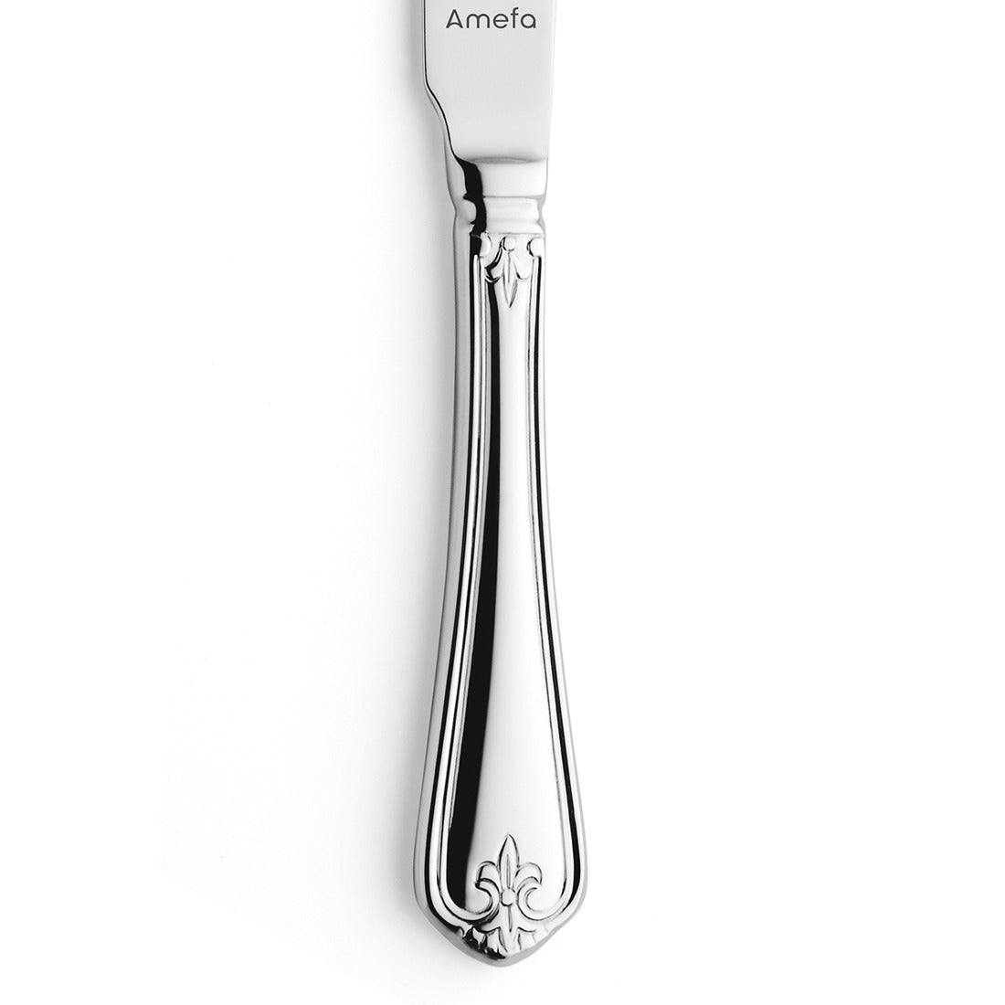 Silbernes Buttermesser mit dekorativem Griff.