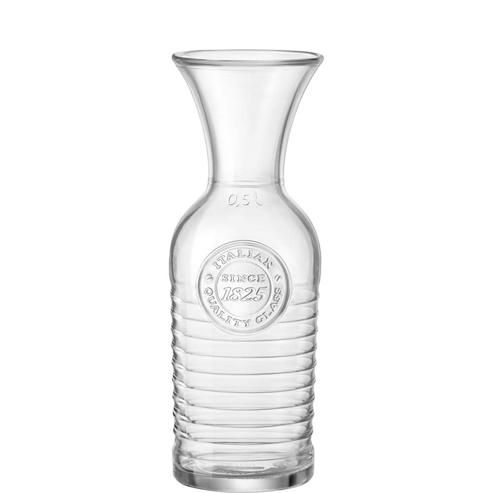 Glaskaraffe mit Prägung und Rillen.