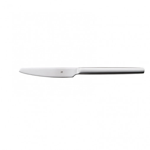 Silbernes Messer auf weißem Hintergrund.