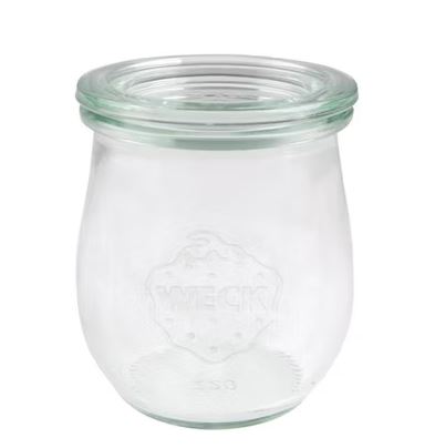 Leeres Einmachglas mit Deckel.