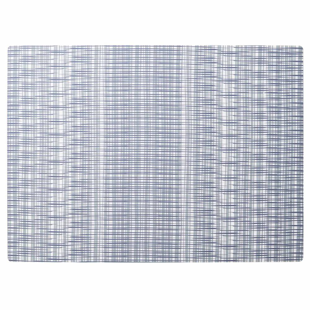 Blau-weißes Tischset mit Muster.