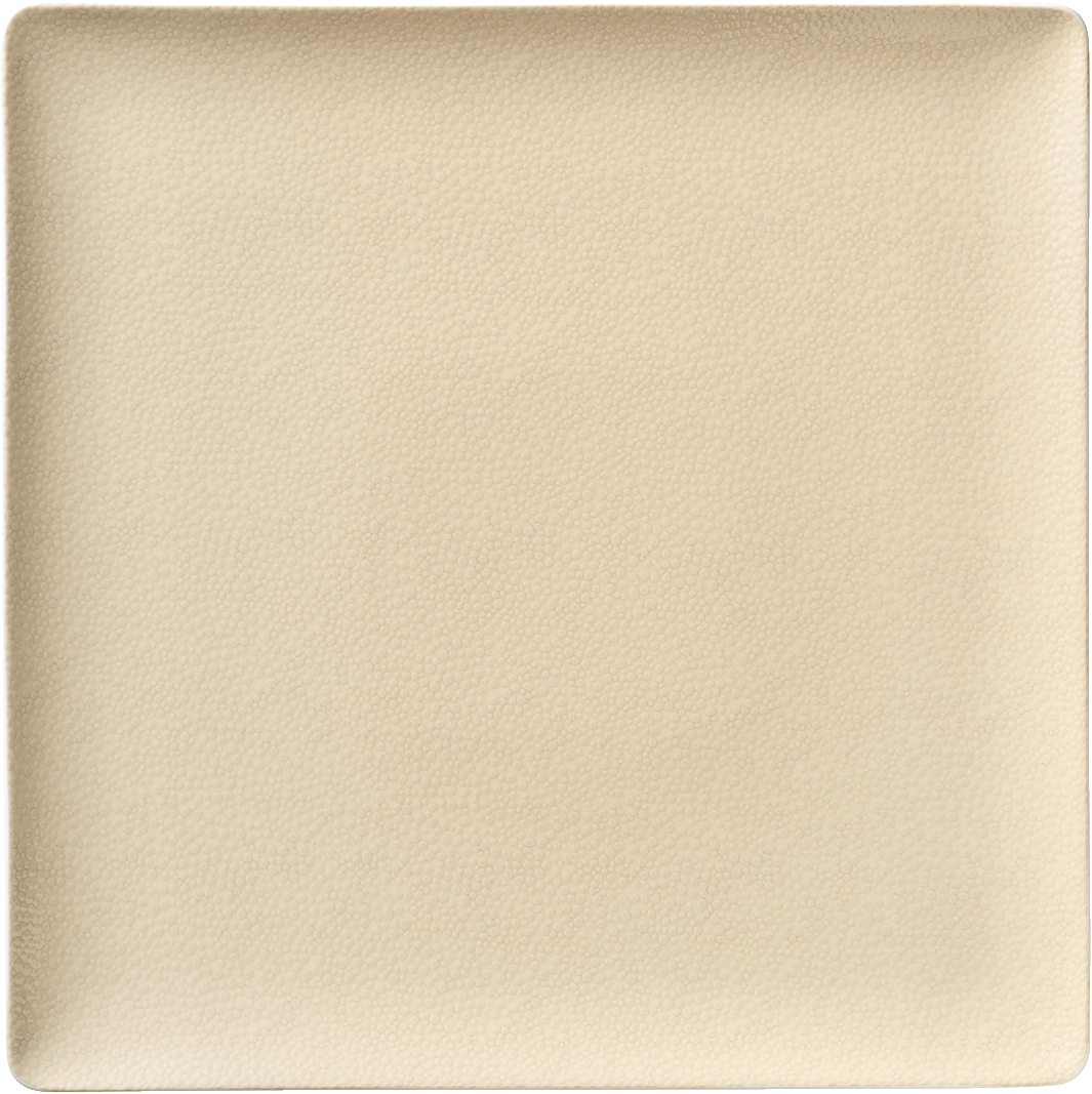 Beige quadratischer Teller, strukturiert.