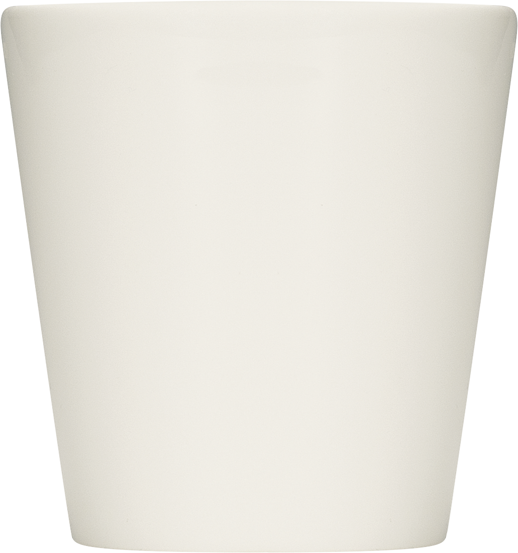 Weißer Becher vor weißem Hintergrund.