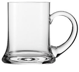 Leeres Glas mit Henkel.