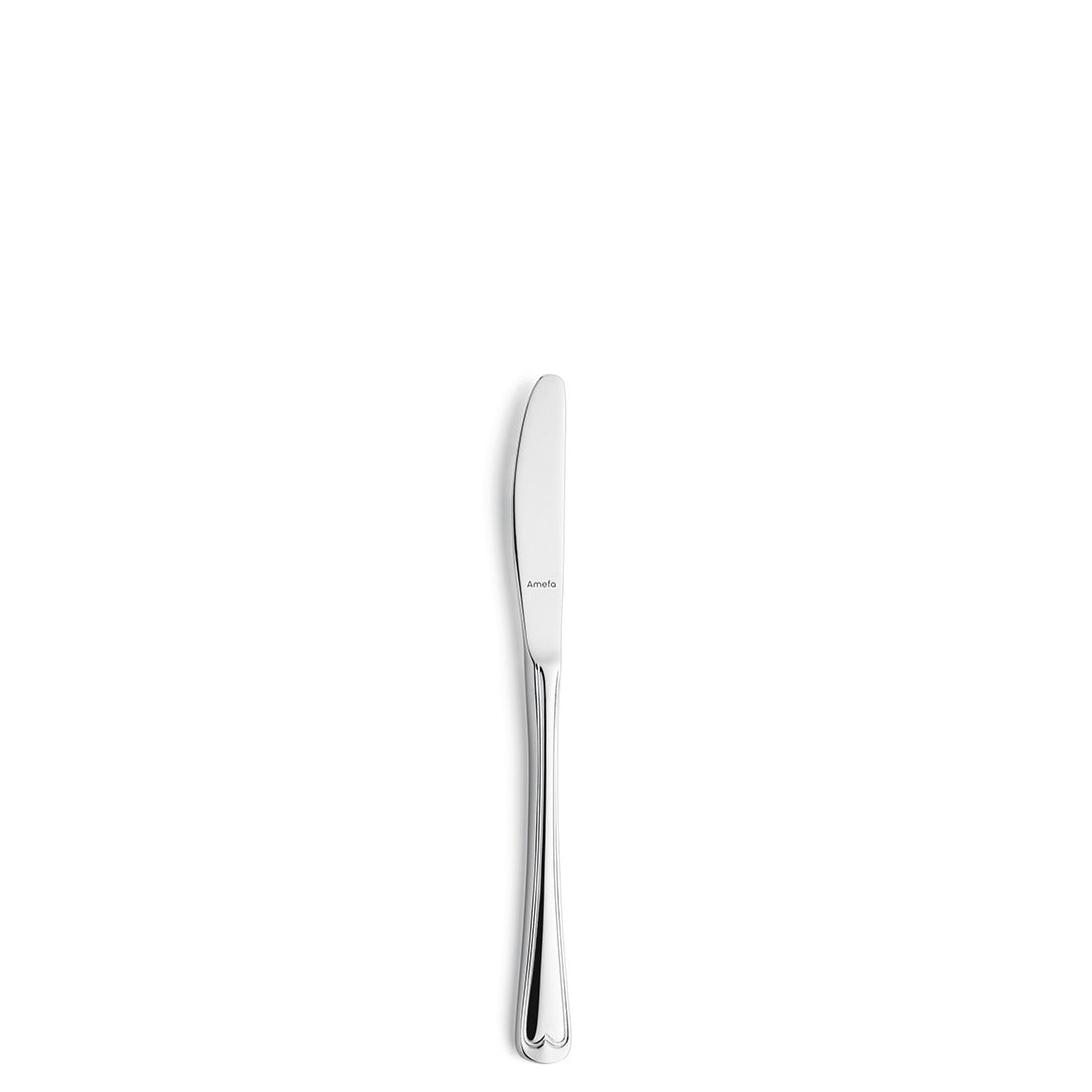 Silbernes Buttermesser auf weißem Hintergrund.
