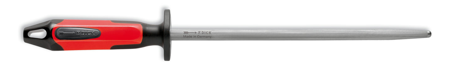 Wetzstahl mit rotem Griff.